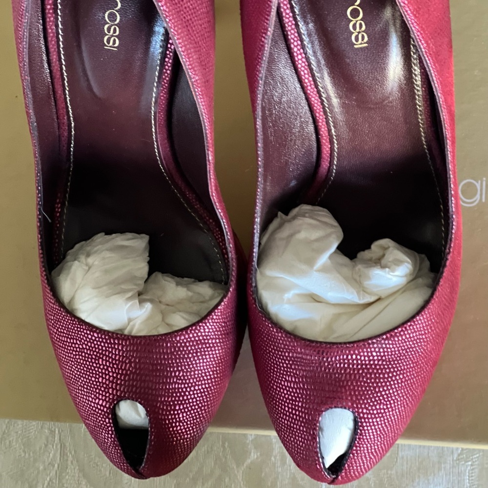 SERGIO ROSSI red burgundy shimmer platform pumps peep 40 US 10